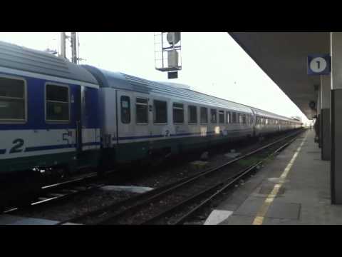 Pronto per l'invasatura "Intercity 727"