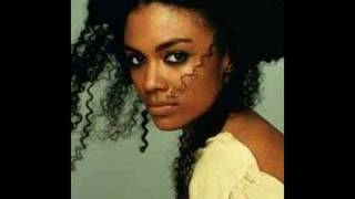 Amel Larrieux-Congo