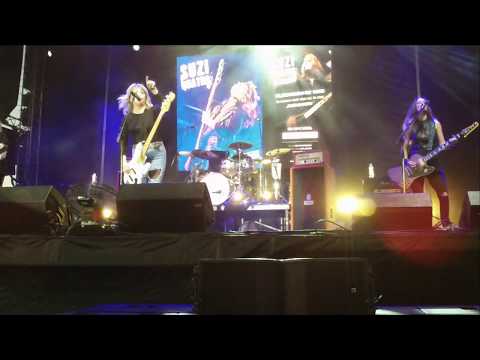 Suzi Quatro - "No Soul / No Control"