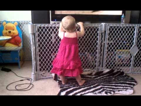 Olivia dancing to Weeds intro