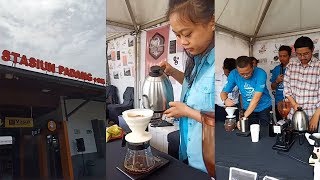Para Calon Penumpang KA di Padang Disuguhi Kopi Gratis Selama Dua Hari
