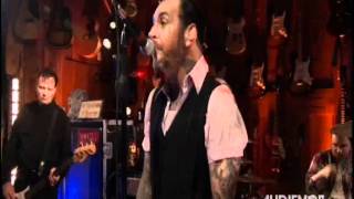 Social Distortion - Machine Gun Blues (live) 2011