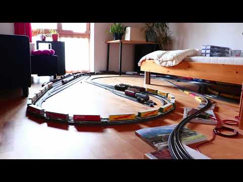 Christians Modellbahn - 160m Bodenbahn - Güterzüge in der Kehrschleife