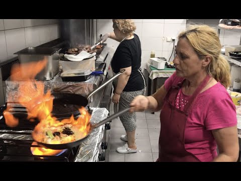 download lagu mp3 mp4 The Good Heart Santorini Menu, download lagu The Good Heart Santorini Menu gratis, unduh video klip The Good Heart Santorini Menu