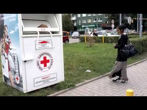 Żeby okradać Czerwony Krzyż to już przegięcie!