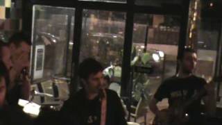 Miss Baker - Too Much of Everything (Bar "Les Pierres qui Roulent" 30/01/2010)