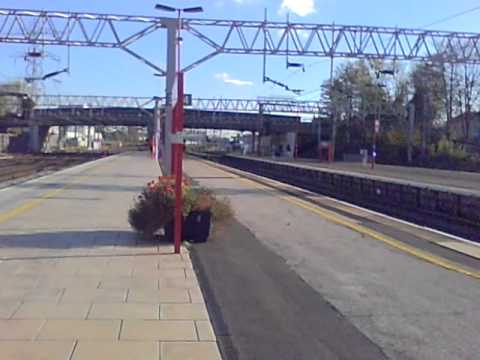 FREIGHTLINER 90048 ON 4M81 FELIXSTOWE - CREWE FREIGHTLINER @ STAFFORD 28/10/11