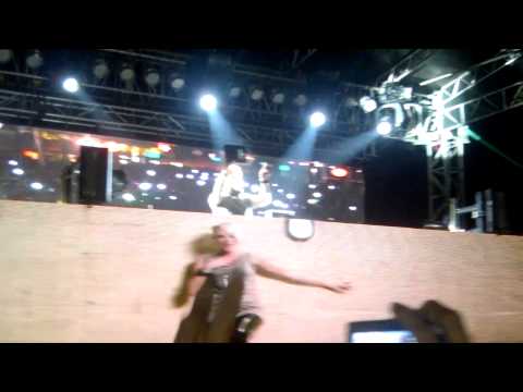 Dash Saying: HOLA EL SALVADOR I Like Party 2013 Dash Berlin, Tomas Heredia!