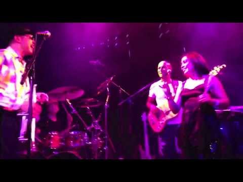TOM BROWNE & WHAT THE FONK " FUNKIN' FOR JAMAICA " LIVE @ THE PARADISO