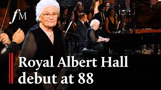 Download lagu 'Dreams' - Diana Newell | Classic FM mp3