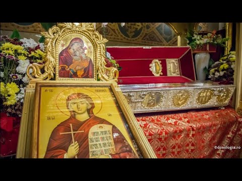 🔴 LIVE: Vecernia și Paraclisul Sfintei Cuvioase Parascheva -  Catedrala Mitropolitană din Iași