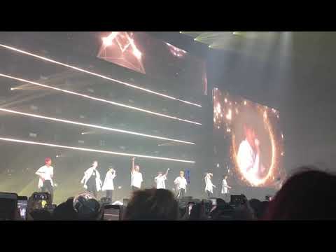 180805 WANNA ONE World Tour in BANGKOK - GOLD