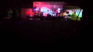 Hole in the wall band bobby crum