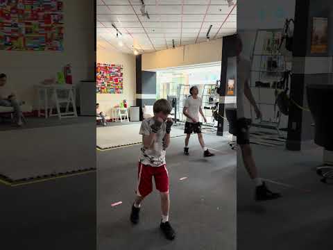 #boxing #mma #training #footwork #subscribe #viralshorts #rbs #romerosboxingschool