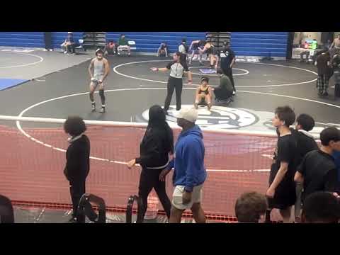 Aidan Diaz ERHS vs. Santa Fe - 132lbs Western Roundup F/S