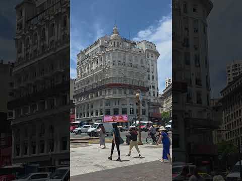 BUENOS AIRES: A PRAÇA DETENTORA DOS DOS PRINCIPAIS MARCOS DA CIDADE