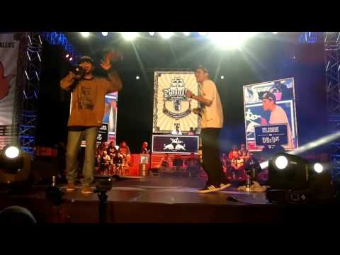 KLIBRE (lima) vs AMARU´D RAZA (cuzco) cuartos de final Red Bull Batalla de los Gallos Perú 2015