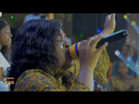 😭😭😭LILIANE MWIMPE N'A JAMAIS ADORÉ COMME ÇA 😭😭OH MON DIEU PESA NGA MAKASI