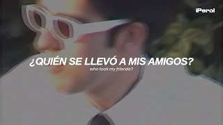 Leo Alanis (iPerol) - who took my friends? (Español + Lyrics) | video musical