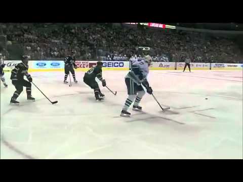 Vancouver Canucks @ Dallas Stars Highlights 12/31/10