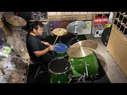 Istanbul AGOP 21" Traditional Dark Ride from 16 Beat Drums