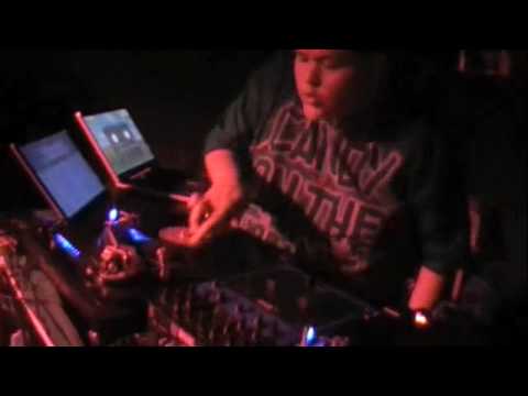 DJ Poetik C (Scratch Set @ TWISTA show)
