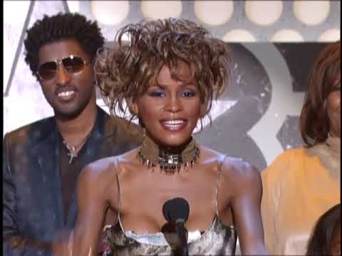 Whitney Houston The Voice 2001