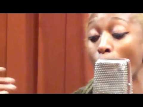 Ala.Ni - Just An Old-Fashioned Kiss - 15.6.16