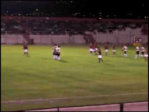 El Gol de Becerra en Chile_ www.santoverdinegro.com.flv
