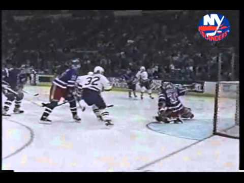 Pierre Turgeon's 25th of 1993-94; Richter pulled