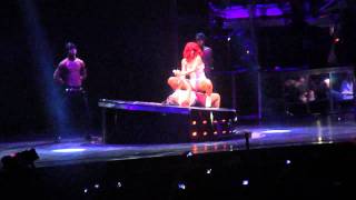Rihanna Live In Dallas Grinding On Another Girl