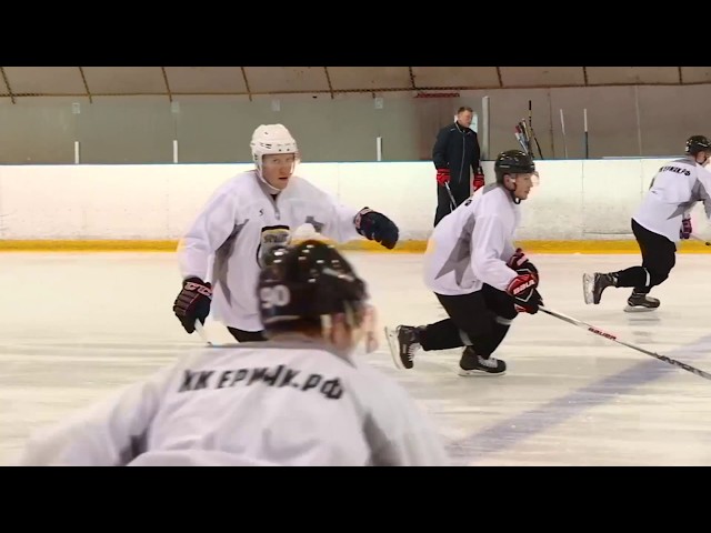 «Ермак» вышел на лёд