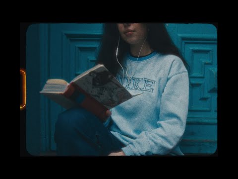 PVBLO  - VintageNikeSweater