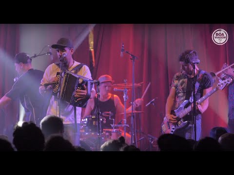 Kumbia Boruka - El Remedio (live Cabaret Sauvage Paris)