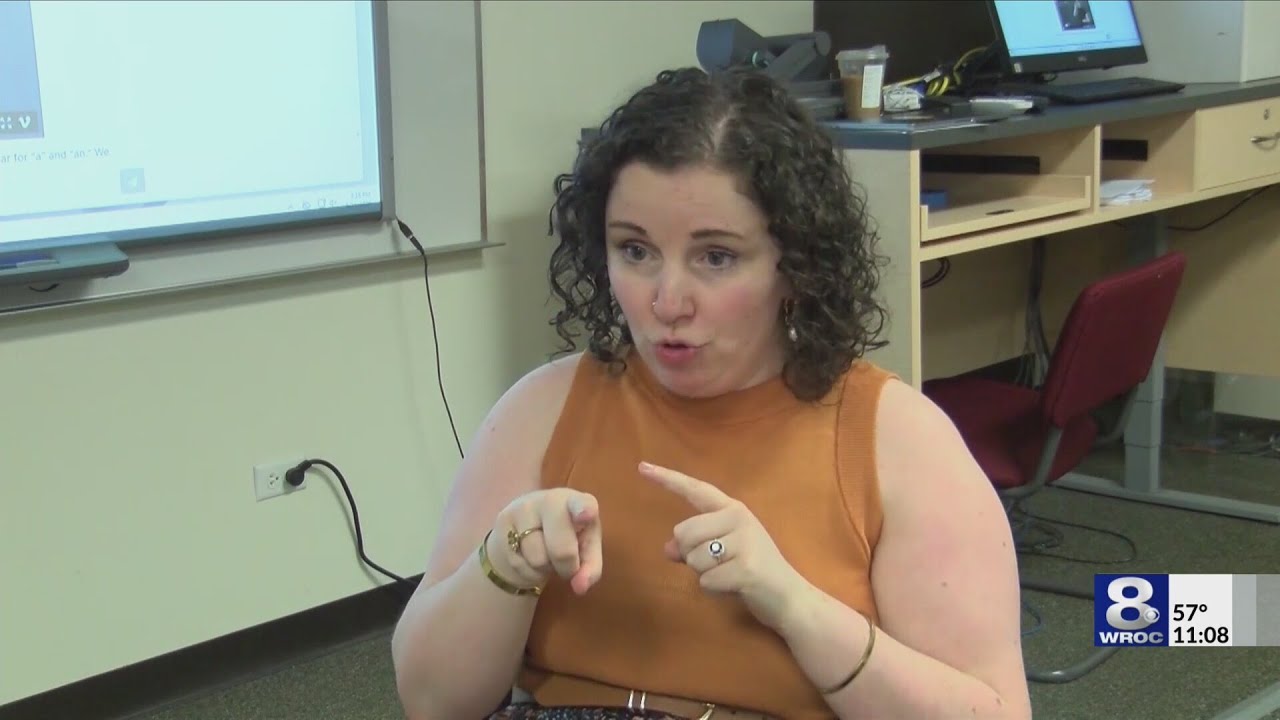 'It's really empowering': New AI program aims to bridge language gaps for deaf and hard of hearing s