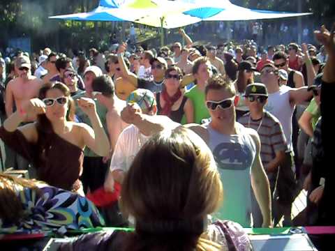 download lagu mp3 mp4 Public Domain Butterfly, download lagu Public Domain Butterfly gratis, unduh video klip Public Domain Butterfly