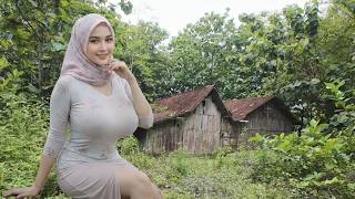 Download lagu JANDA KEMBANG KESEPIAN MINTA KAWIN DI RUMAH TERPENCIL mp3