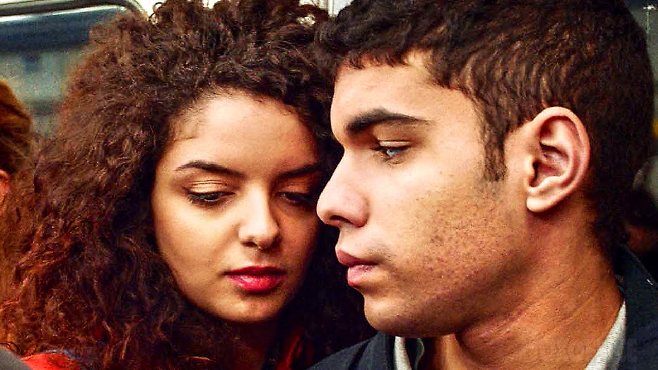 Miniature de la vidéo UNE HISTOIRE D'AMOUR ET DE DÉSIR Bande Annonce (2021) Romance du film Une histoire d'amour et de désir