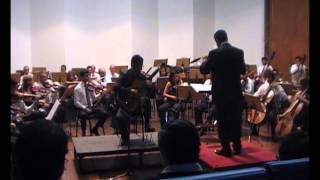 Ricardo Arôxa (guitar) plays Concierto de Aranjuez - III. Allegro gentile, by Joaquín Rodrigo