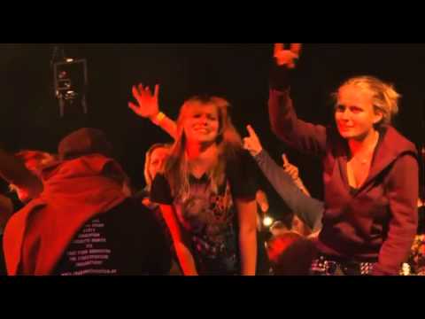 E!E - Nasraná(live)