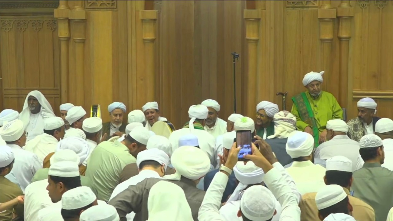 مباشر: مجلس ذكر في مسجد الحبيب احمد بن محمد المحضار في القويرة، وادي دوعن - 10/11