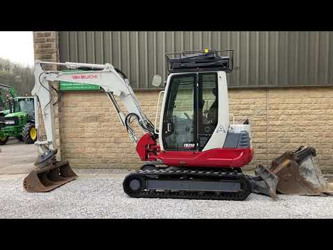 2016 Takeuchi TB250