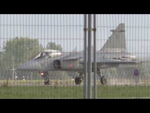 Czech Air Force Saab JAS-39 Gripen full afterburner takeoff, HQ sound