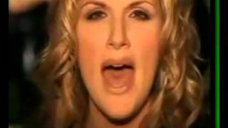 Trisha Yearwood - How Do I Live (Official Music Video)