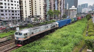 KTMB Class 26 Blue Tiger [ 26109 Tg Pelepas ] passing Abdullah Hukum with Cargo Rake