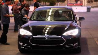 Video 7 of Product Tesla Model S facelift Sedan (2015-2021)