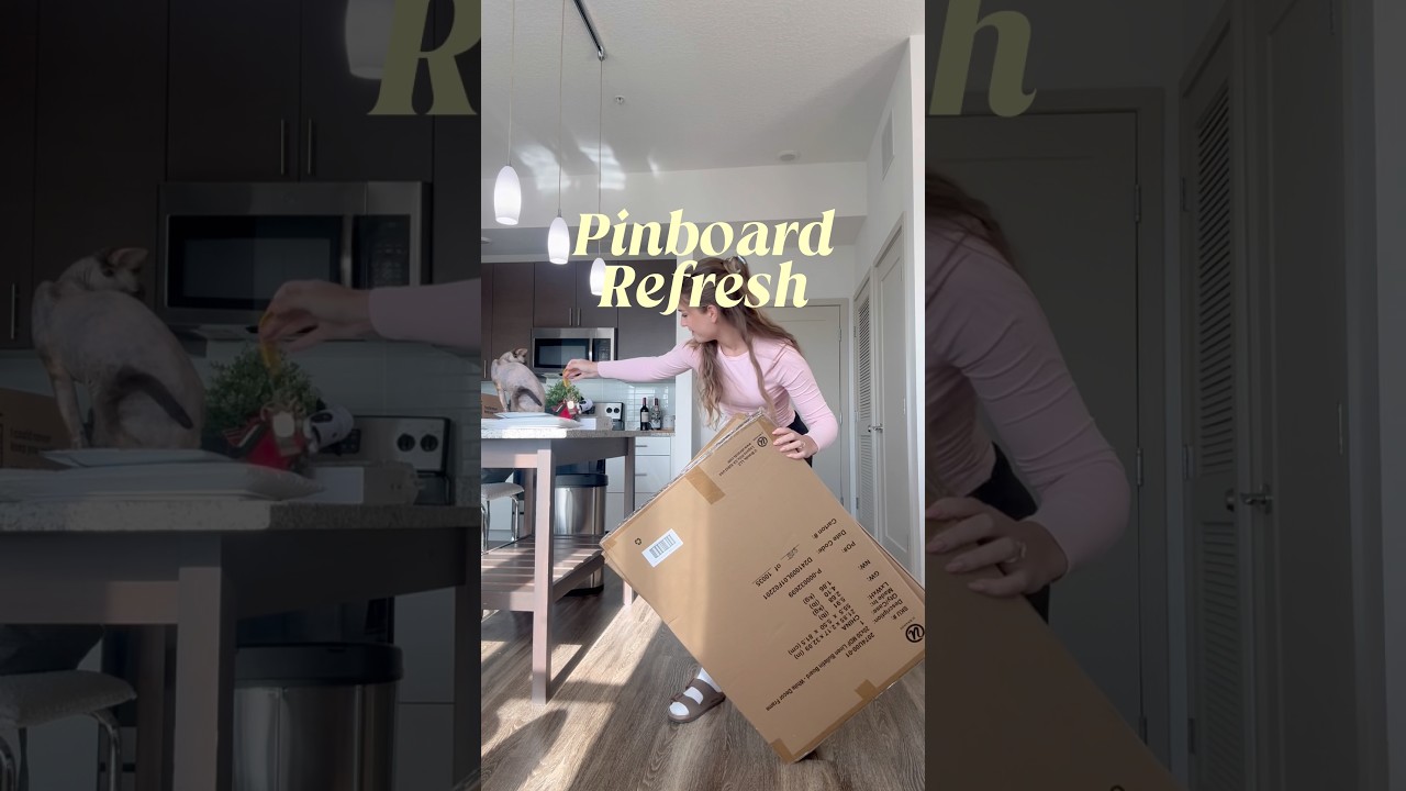 Who loves reorganizing their Disney pin collection?🙂‍↕️✨ #disneypins #organization #waltdisneyworld