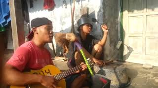 Download lagu Musik kreatif.  Ala alat alat dapur.  Lucu banget. mp3