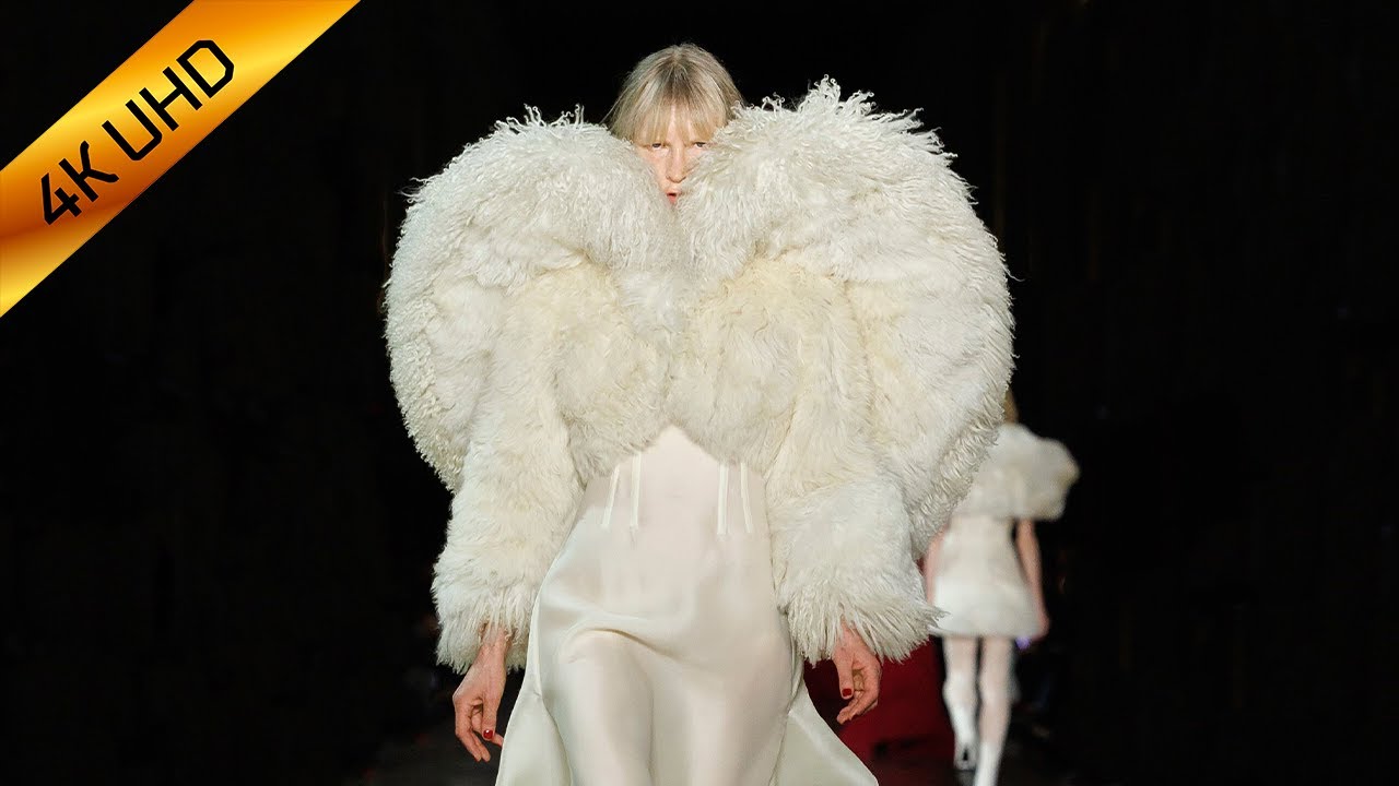 Alexander McQueen | Fall Winter 2025/2026 | Paris Fashion Week