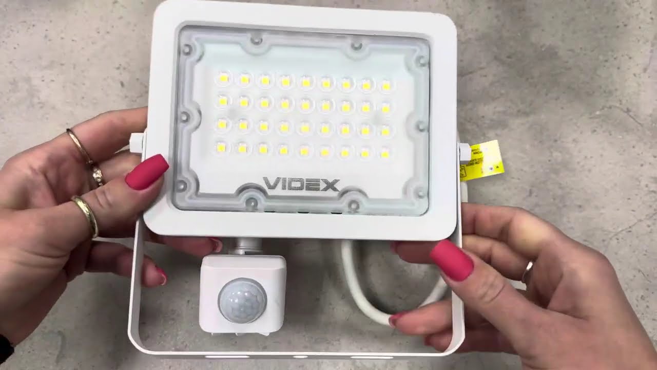 Світлодіодний сенсорний прожектор VIDEX 30W 5000K білий (VL-F2e305W-S)